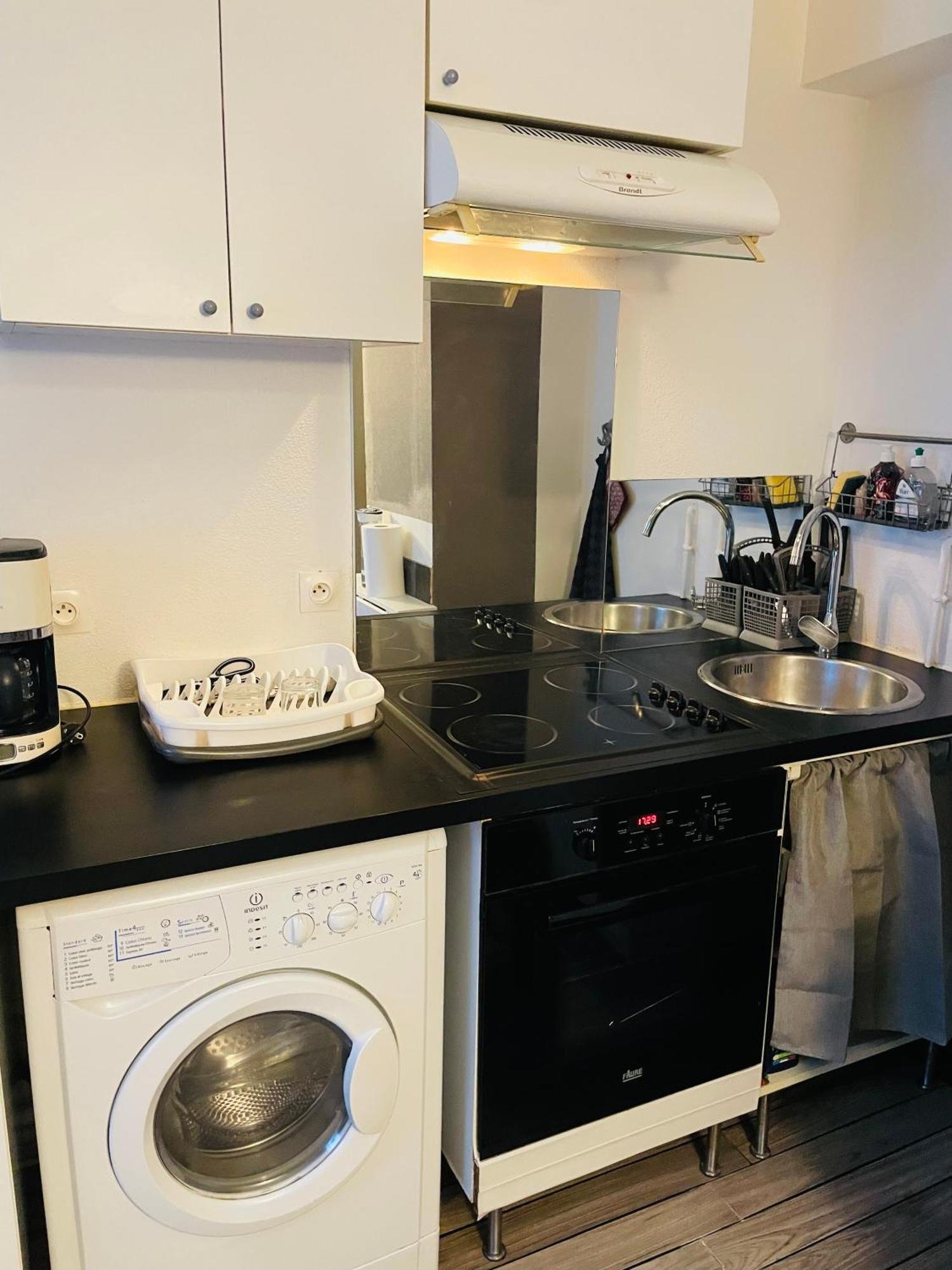 Comfortable Studio In Clichy Exterior foto
